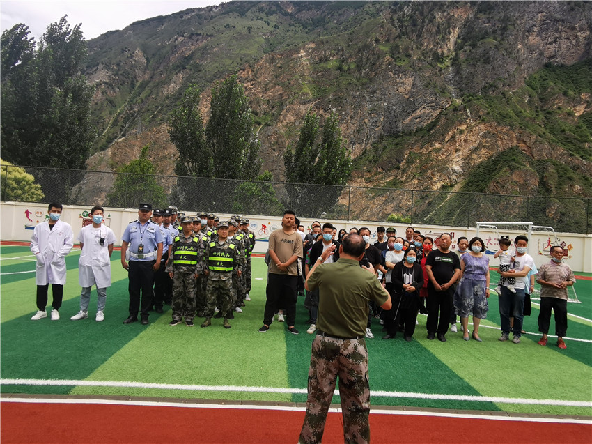 嚴陣以待.jpg 嚴陣以待.jpg